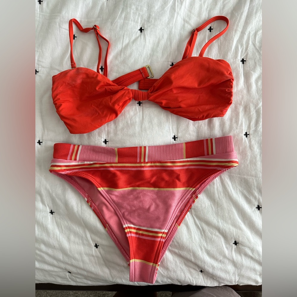 Billabong swimsuit, L bottoms, M top